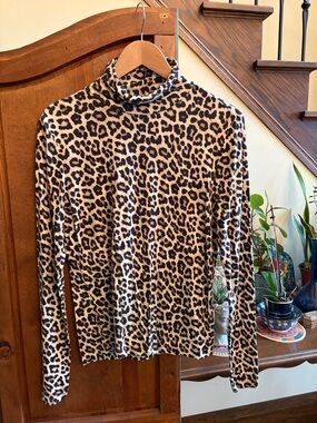 Woman's Long Sleeved  Top XL